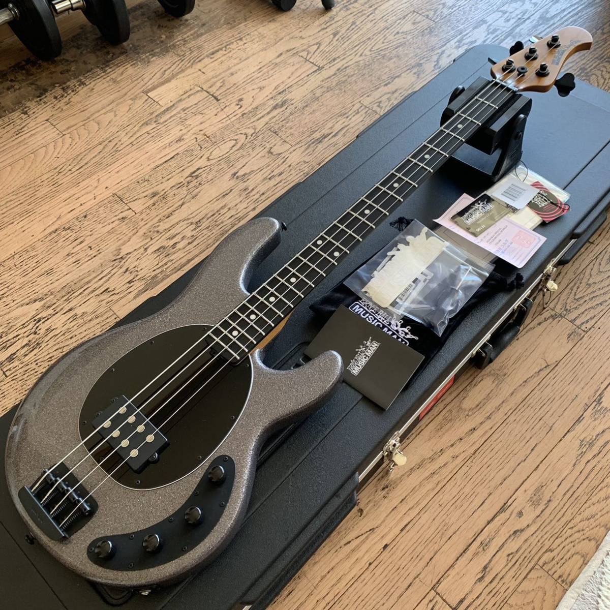 Music Special Man StingRay Ernie Ball | 0 Bass USA Stingray HH H 