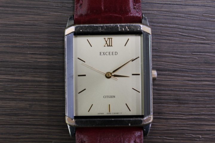 ○ CITIZEN EXCEED 0330-C30447 腕時計 【動作保証出品】シチズン