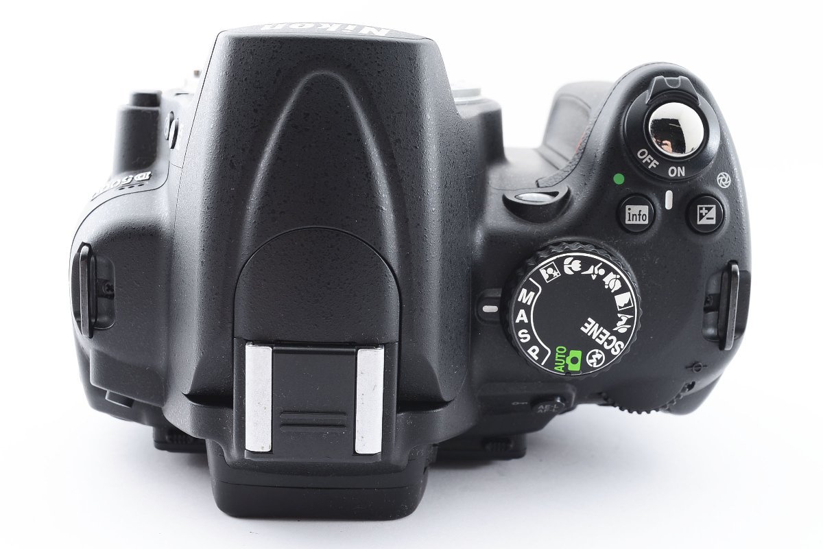 Nikon D5000 レンズキット 18-55mm 一眼レフ 初心者おすすめ Nikon