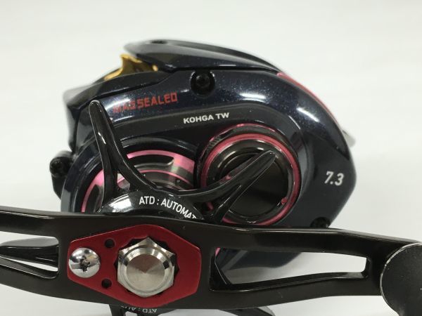 K18-852-0803-124【中古/美品】DAIWA(ダイワ) ジギング用ベイトリール「紅牙 TW 7.3L」左巻き 00613473 リールのみ