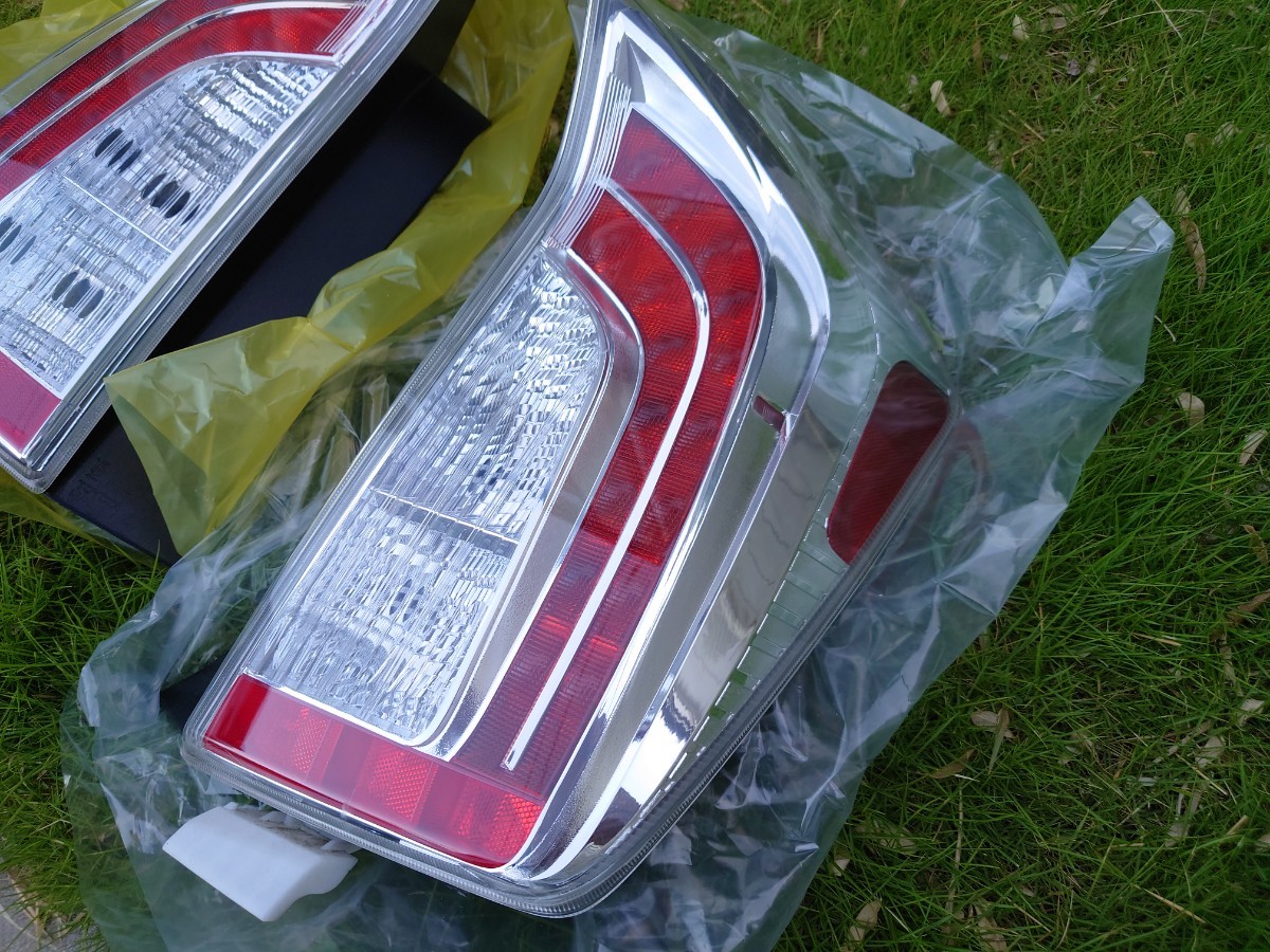 30プリウス テールランプ ZVW30 USDM OEM DEPO USテール ジャンク 30