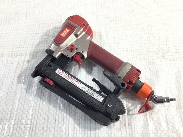 ☆中古品☆MAX マックス 高圧 ステープル用エアネイラ HA-R25