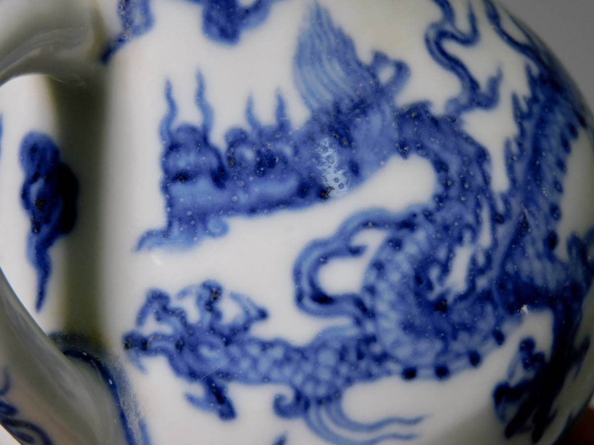 中国美術　大明萬暦年製　染付　龍文　水注　タルカ　東さ7-0304① 中国美術 大明萬暦年製 染付 龍文 水注 タルカ 東さ7-0304①