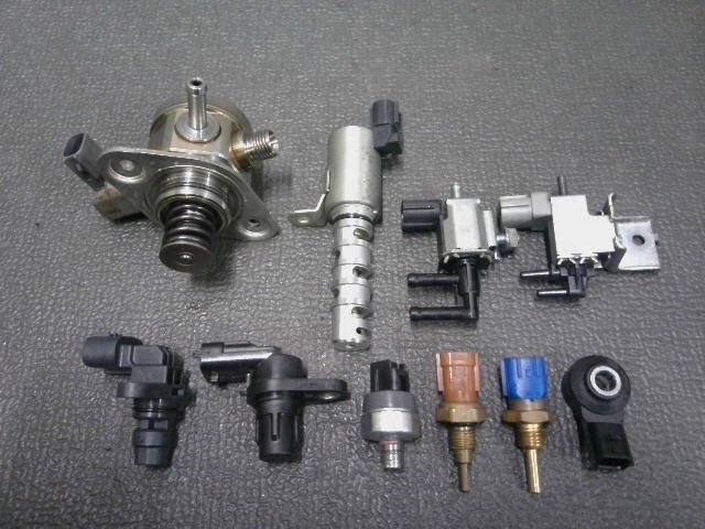 5kurudepa H30年 クロスビー DAA-MN71S エンジン センサー セット XBEE 2WD HV-MZ 32811