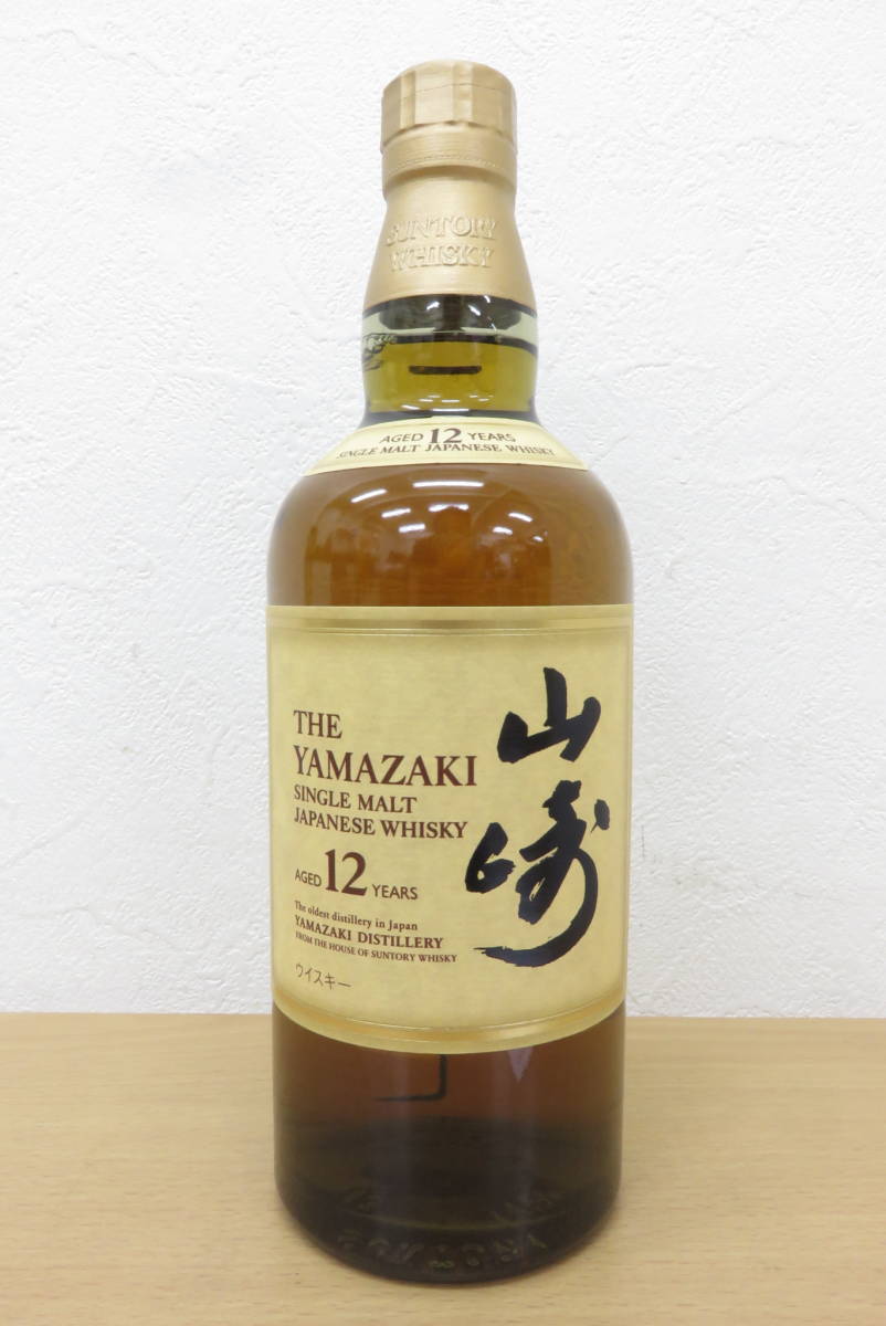 古酒未開栓サントリーウイスキー、ローヤル12年、2002年600ml（午歲） 古酒未開栓サントリーウイスキー、ローヤル12年、2002年600ml（午歲）