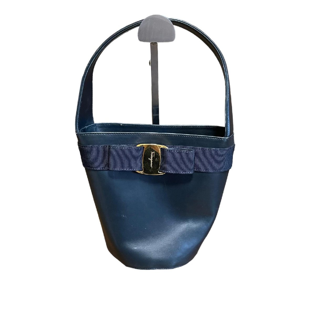 Salvatore Ferragamo フェラガモ ハンドバッグ バケツ リボン レザー