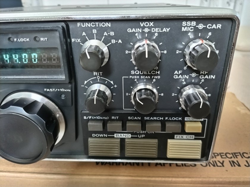 超激得，定番 TS-770 TRIO 144 430MHz オールモードトランシーバー