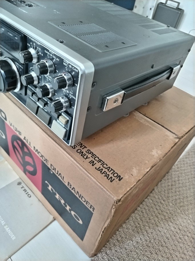 超激得，定番 TS-770 TRIO 144 430MHz オールモードトランシーバー