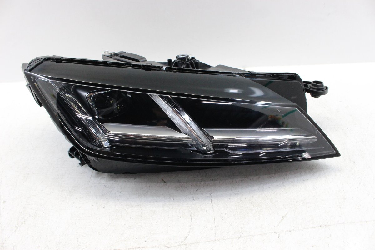 美品/破損無 アウディ TT 8S マトリックス ヘッドライト 右 右側 LED