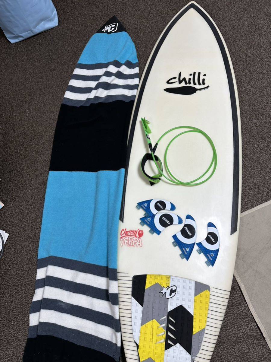 レトロツインフィッシュ5.10厚さ浮力あり レトロツインフィッシュ5.10厚さ浮力あり 【公式通販】