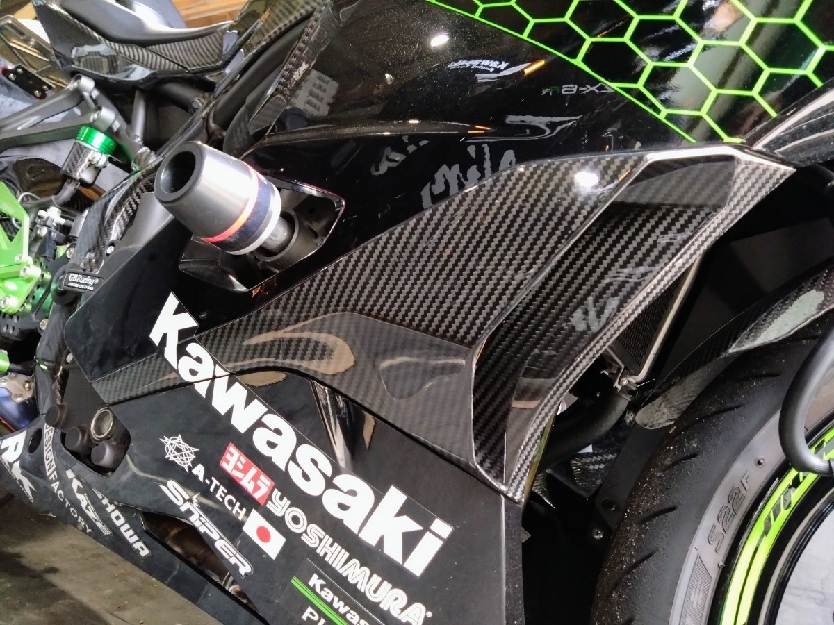 希少衣料です スピードラ ZX-25R ZX-4R カーボンサイドダクト 新購入後