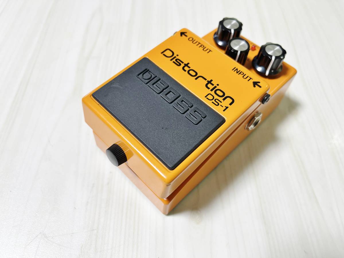 ◆ BOSS DS-1 ボス ディストーション 新品 特価品 DS-1 ボス BOSS TH] DS-1／BOSS／Distortion／ボス／ディストーション ド定番BOSS（ボス）ディストーション「DS-1」☆中古品完動品