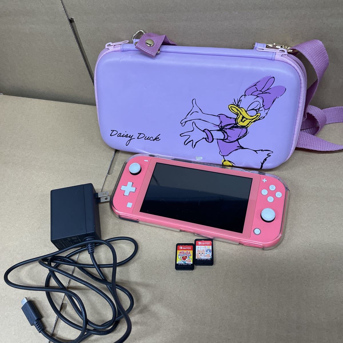 R824/【中古品】HDH-001 コーラル Nintendo Switch 本体 カセット 充電