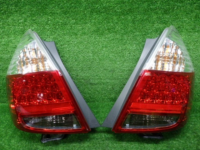 ホンダ フィット GD1 GD2 GD3 GD4 テールランプ 左右セット GD系