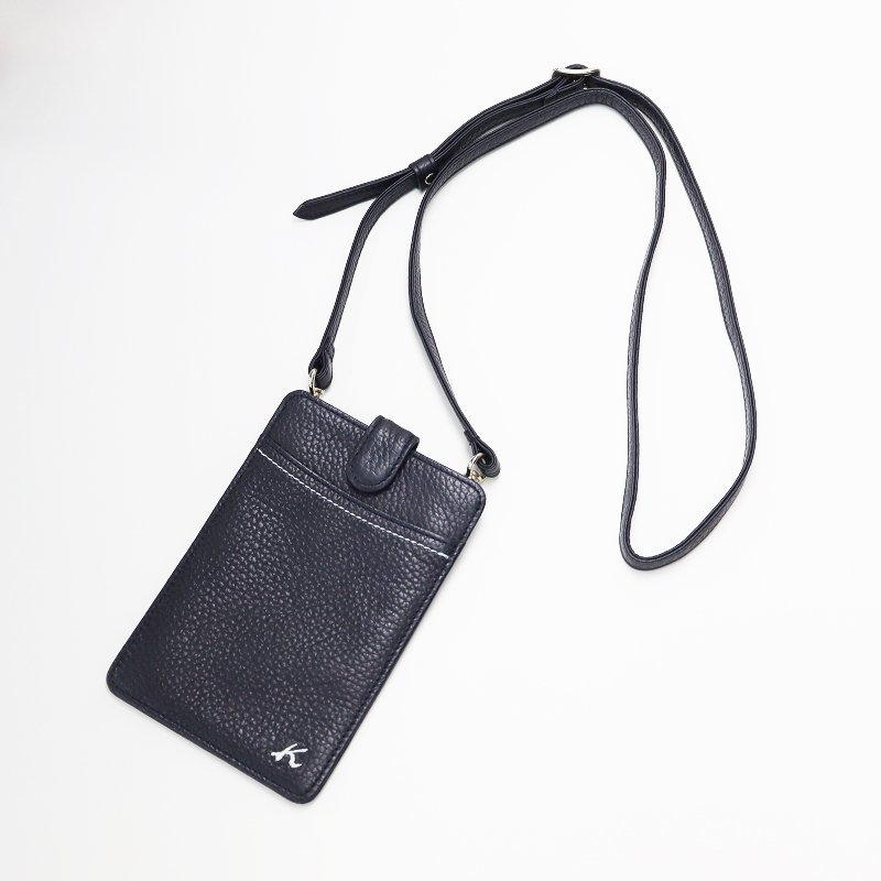キタムラ Kitamura ロゴ刺繍入り レザー スマートフォンケース /ダーク