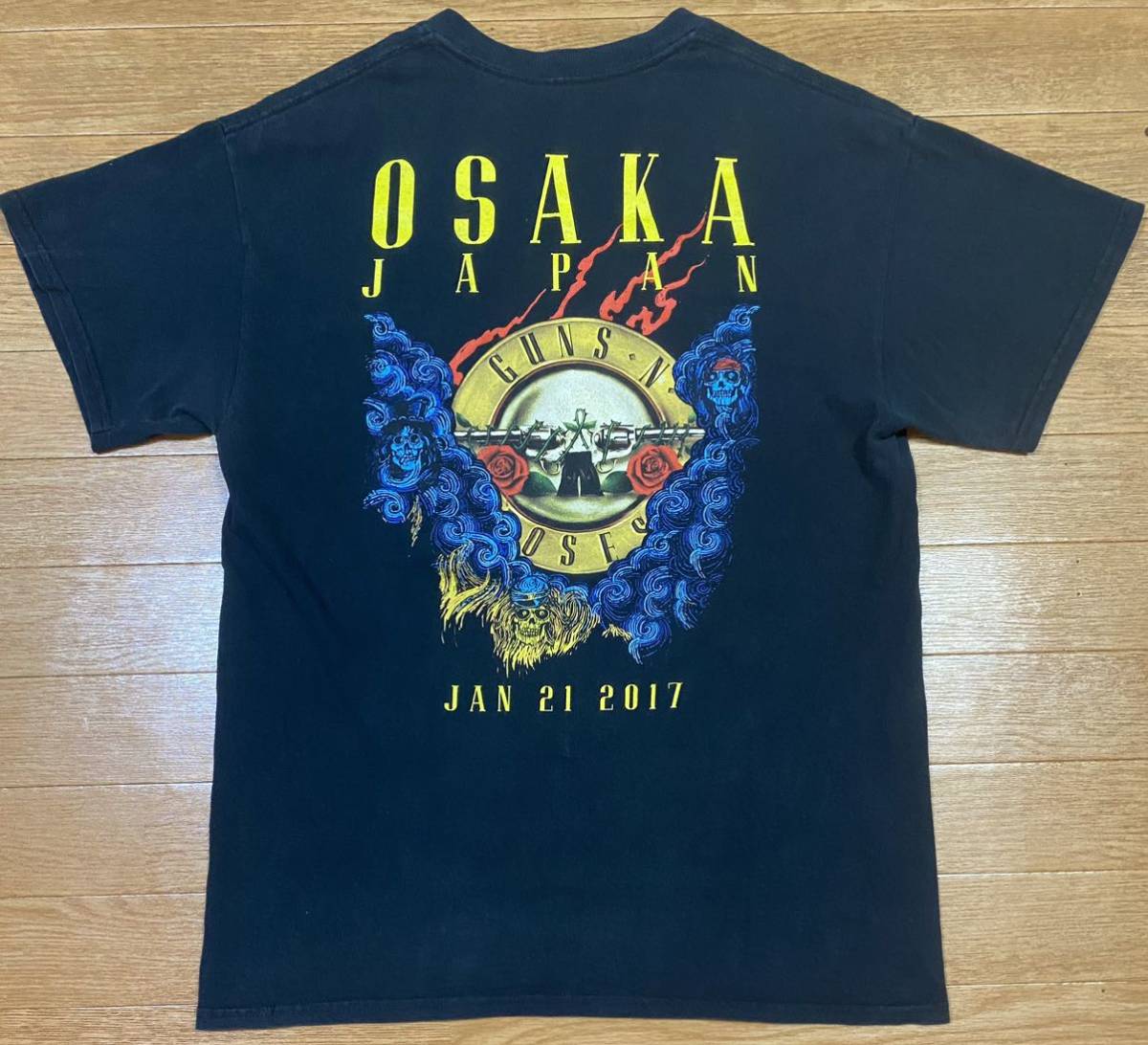 レア GUNS N' ROSES 2017 大阪限定 Tシャツ M バンドTシャツ OSAKA