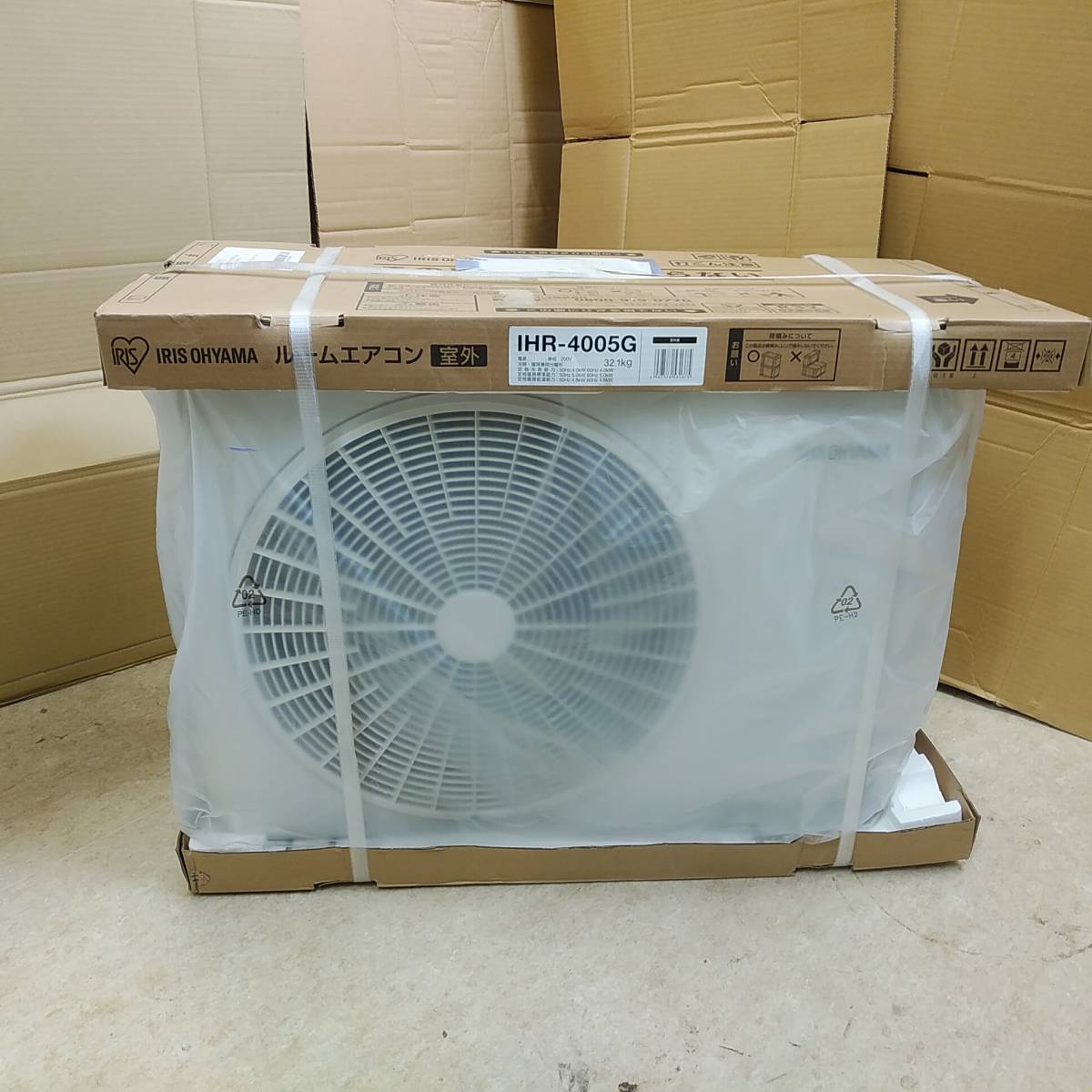 未使用.側面の冷却盤の寄れ/アイリスオーヤマ　IRIS OHYAMA ルームエアコン 主に14畳用200V IHF-4005Gの●室外機のみIHR-2204G のみ●