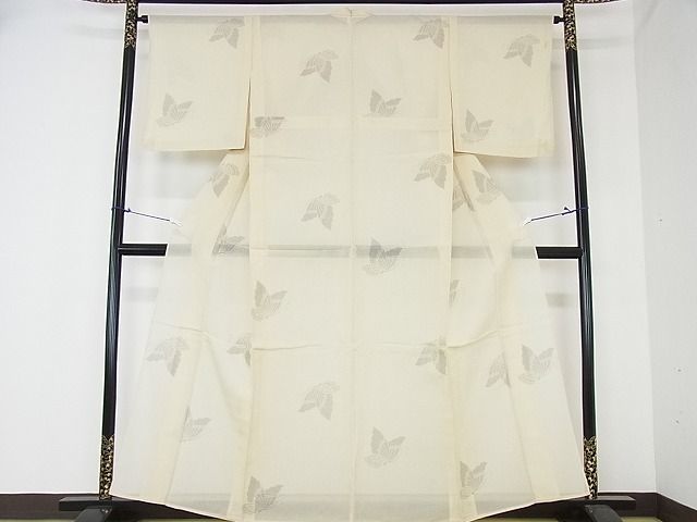 平和屋2■夏物　東郷織物謹製　本場大島紬　夏白大島　160亀甲　舞蝶文　逸品　ps9109