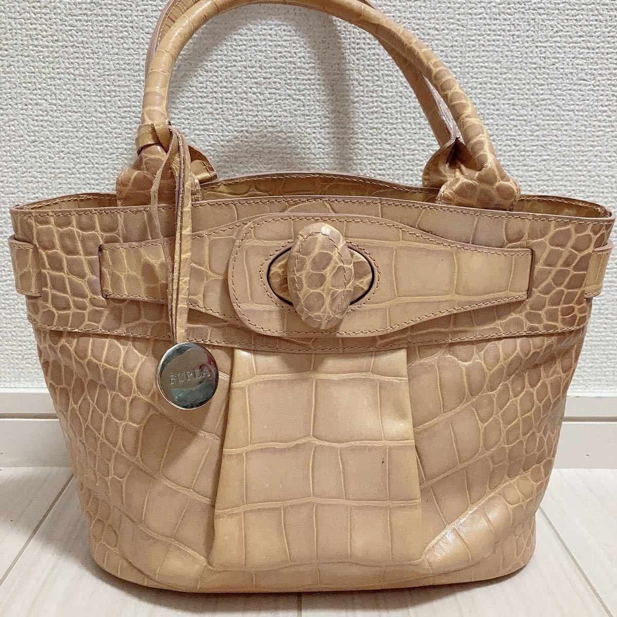 FURLA フルラ レディース ハンドバッグ パーティーバッグ トートバッグ 総柄 クロコ型押し 本革 牛革 レザー ベージュ イタリア製 ブランド