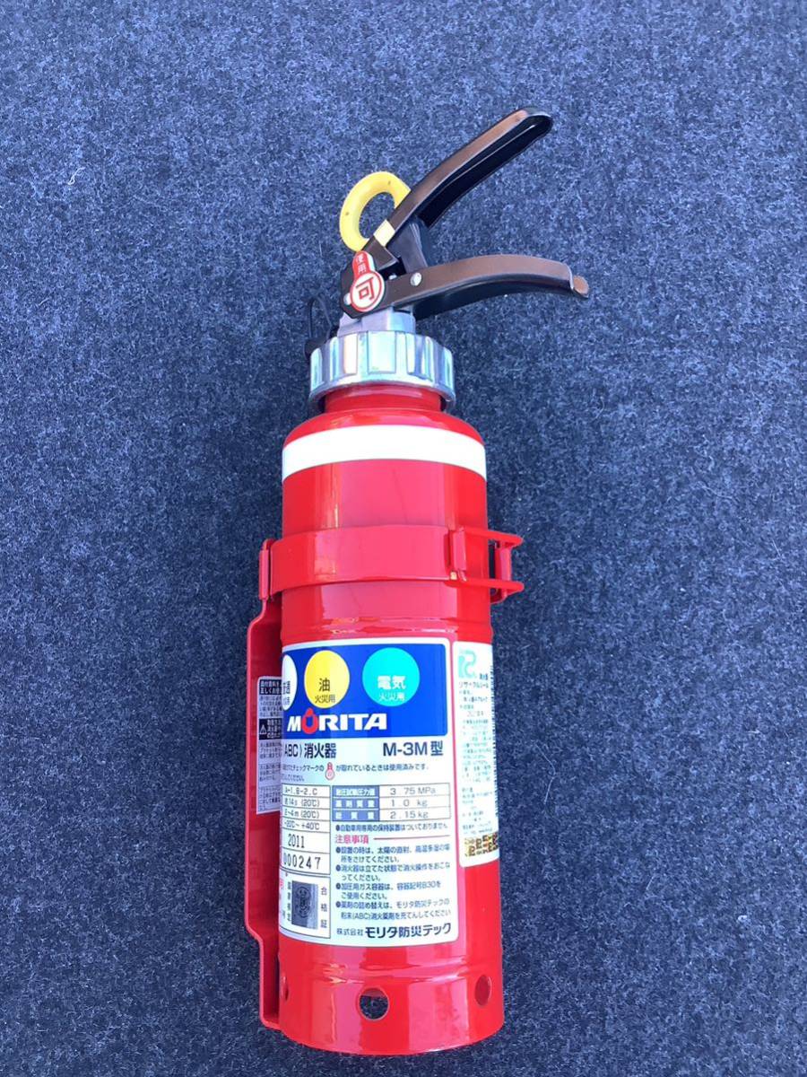 ★自動車用・粉末　ＡＢＣ　消火器・ＭＯＲＩＴＡ・Ｍ‐３Ｍ型・製造年２０１１・比較的きれい　美品です・８０サイズの着払い送料です