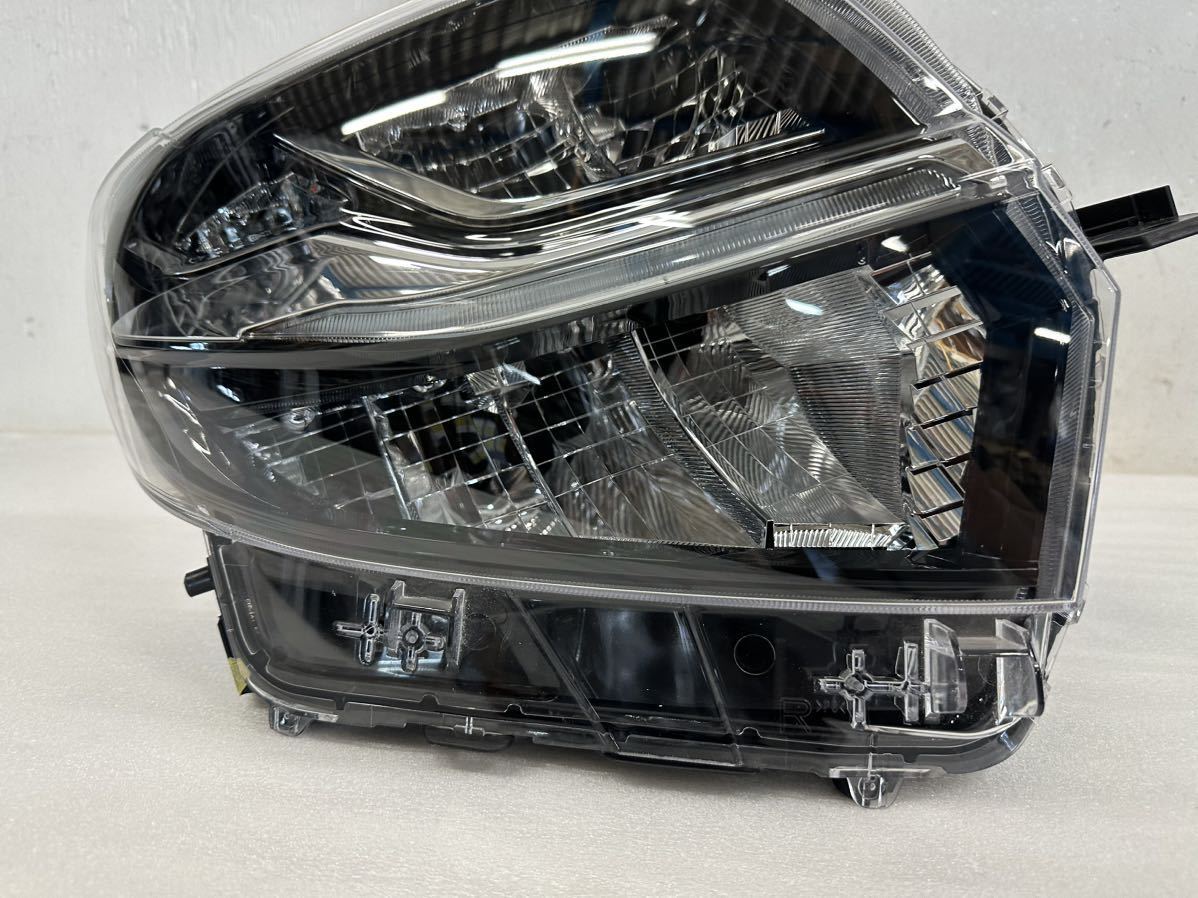 5a25タントカスタム LA650S 純正 LED ヘッドライト 右 KOITO 100 5a25タントカスタム LA650S 純正 LED ヘッドライト 右 KOITO 100