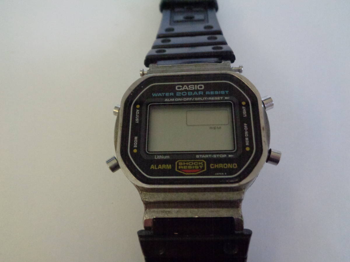 CASIO カシオ G-SHOCK 真正スピード DW-5600 スクリューバック 難あり