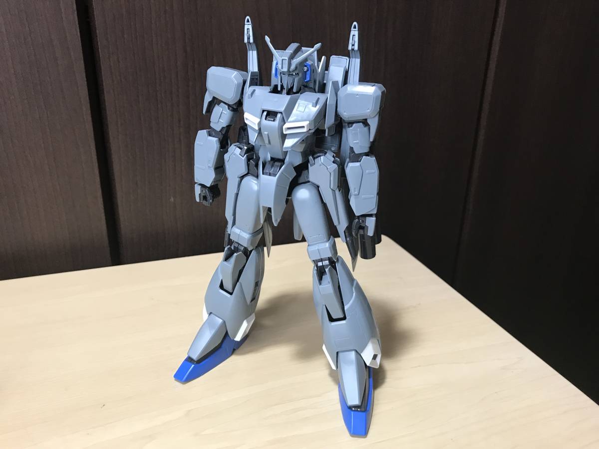 MG 1⁄100 ゼータプラスC1 MG 1⁄100 MSZ-006C1 ゼータプラス C1 【