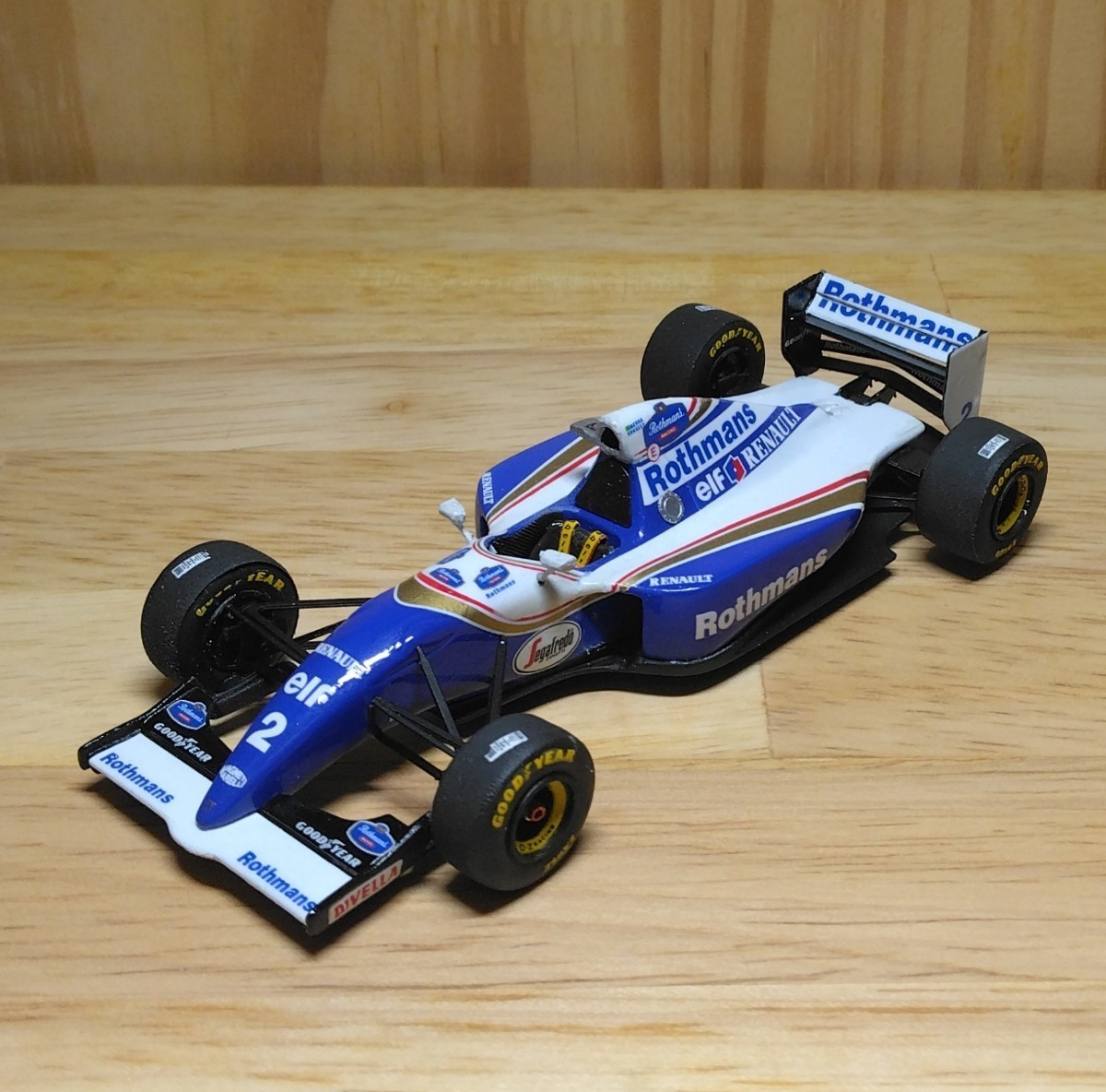 全国無料，定番人気 タメオ製 1/43 ウイリアムズFW16 RENAULT 完成品 1994年ブラジルGPを走った アイルトン セナ仕様(フォーミュラ)｜売買されたオークション情報、yahooの商品情報をアーカイブ公開 - オークファン フォーミュラ