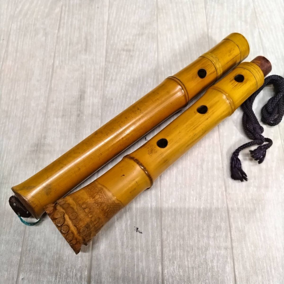尺八 琴古流 在銘 竹治 中継ぎ籐巻き 約55cm 重さ 約430g 袋付き 尺八