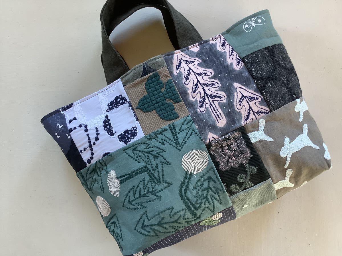 ハンドメイド ミナペルホネン ハギレとリネンのマルシェバック(tanpopo 
