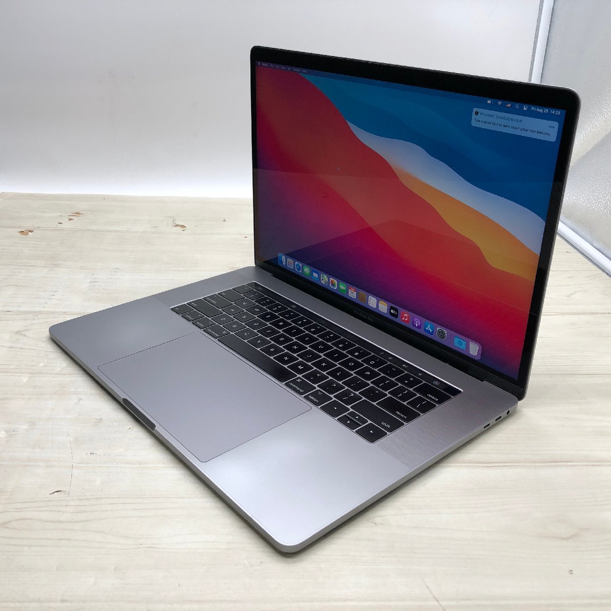  Apple MacBook Pro 15-inch 2017 Core i7 2.80GHz/16GB/256GB NVMe 〔A0501〕(MacBook Pro)｜売買されたオークション情報、yahooの商品情報をアーカイブ公開 - オークファン MacBook Pro