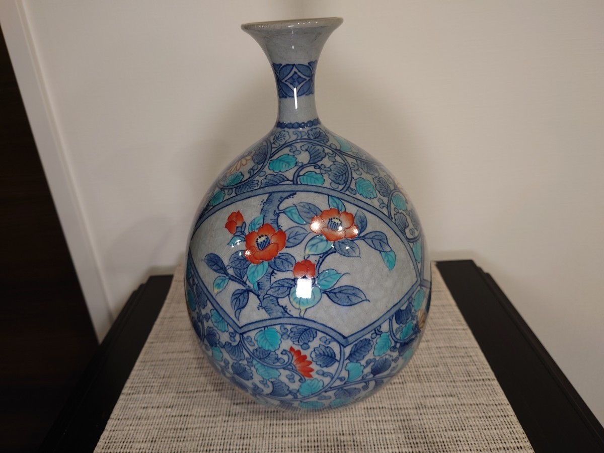 虎仙窯 青木妙子 作 伊万里焼 壷 花瓶 染錦 窓絵 唐草文 共箱 共布 高 