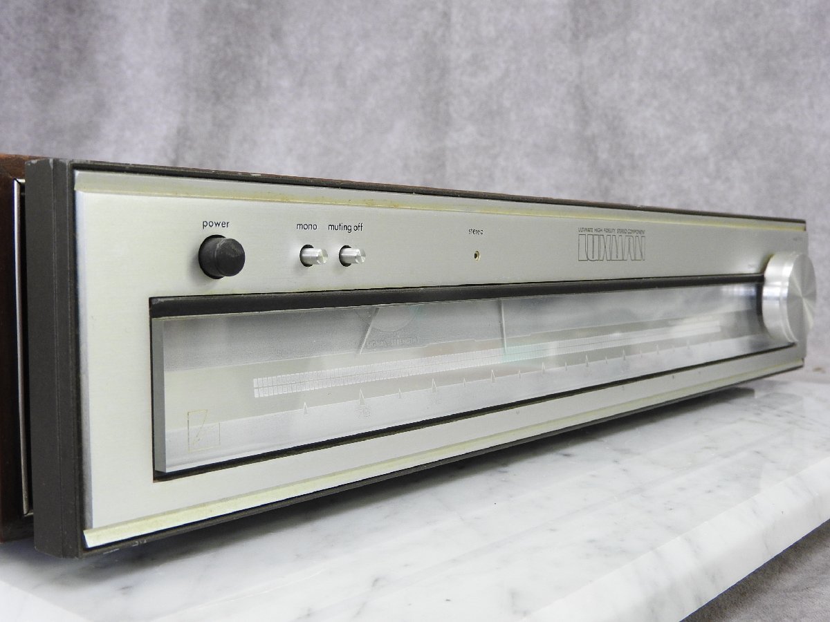 オーディオ機器 LUXMAN T-300 ラジオチューナー