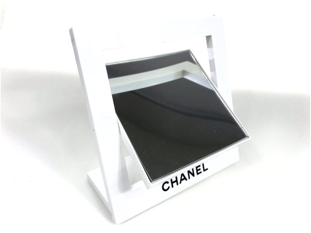 シャネル鏡白 CHANEL シャネル ロゴ入り 回転式 スタンド 卓上ミラー