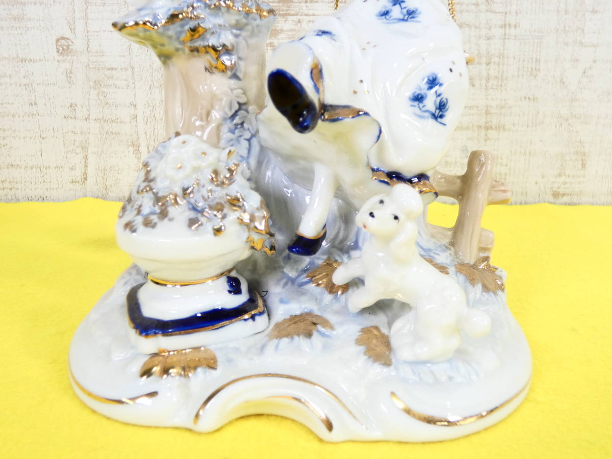○ KPM 西洋陶器 陶器人形 ブランコに乗る女性 動物 犬 鳥 ○ KPM 西洋陶器 陶器人形 ブランコに乗る女性 動物 犬 鳥