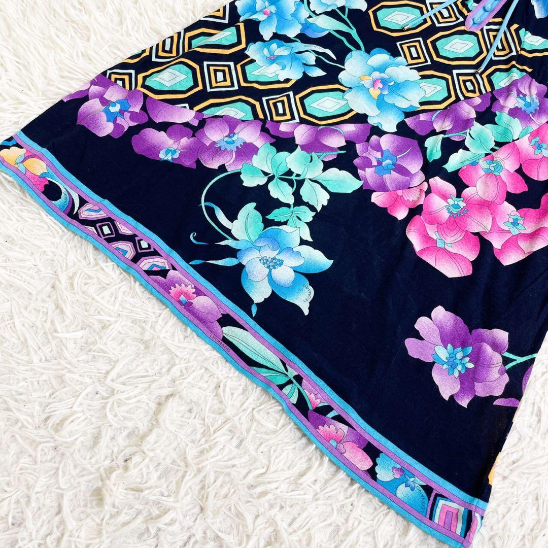 【極美品】レオナール 花柄 ワンピース フラワープリント 黒 7分袖 カンカン 極美品レオナール 花柄 ワンピース フラワープリント 黒 7分袖 カンカン