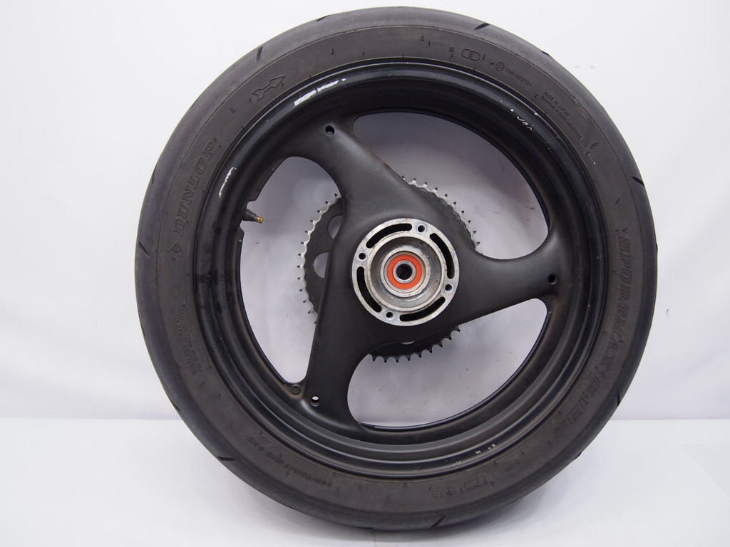 バンディット400V純正リアホイール_スプロケ付き17x4.00_BJM_GK7AA