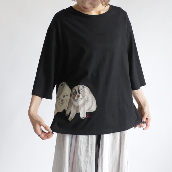 １０００円からスタート　度詰め天竺コットン Tシャツ カットソー生地　手描き　ART衣　いぬころ　狗児図　仔犬　ゆったり　H22C