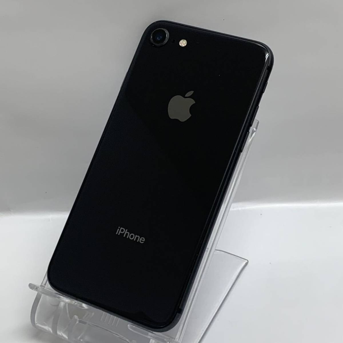 iPhone8 64GB バッテリー84% 中古 初期化済み 機能不良なし Apple iPhone8 64GB au版SIMフリー バッテリー84％ スペースグレイ
