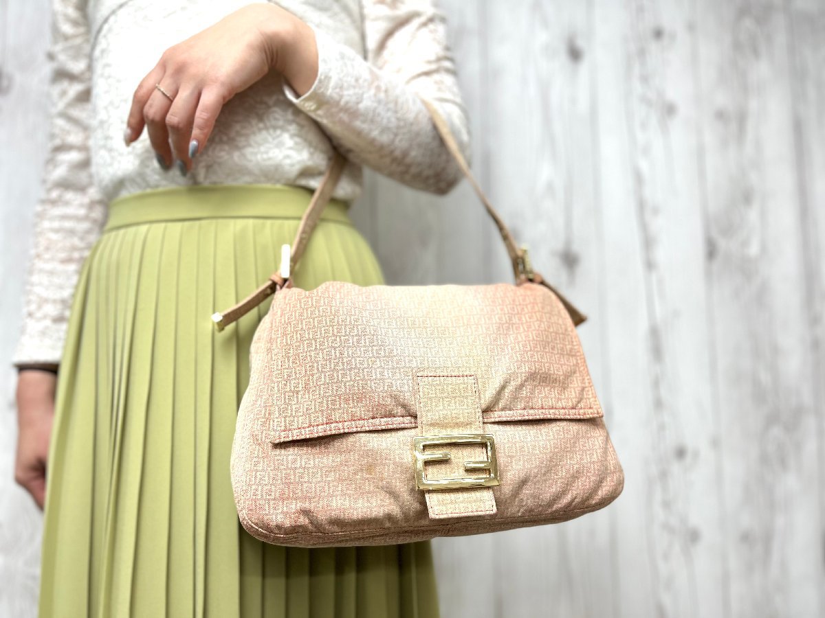 極美品 FENDI フェンディ ズッカ マンマバケット ハンドバッグ