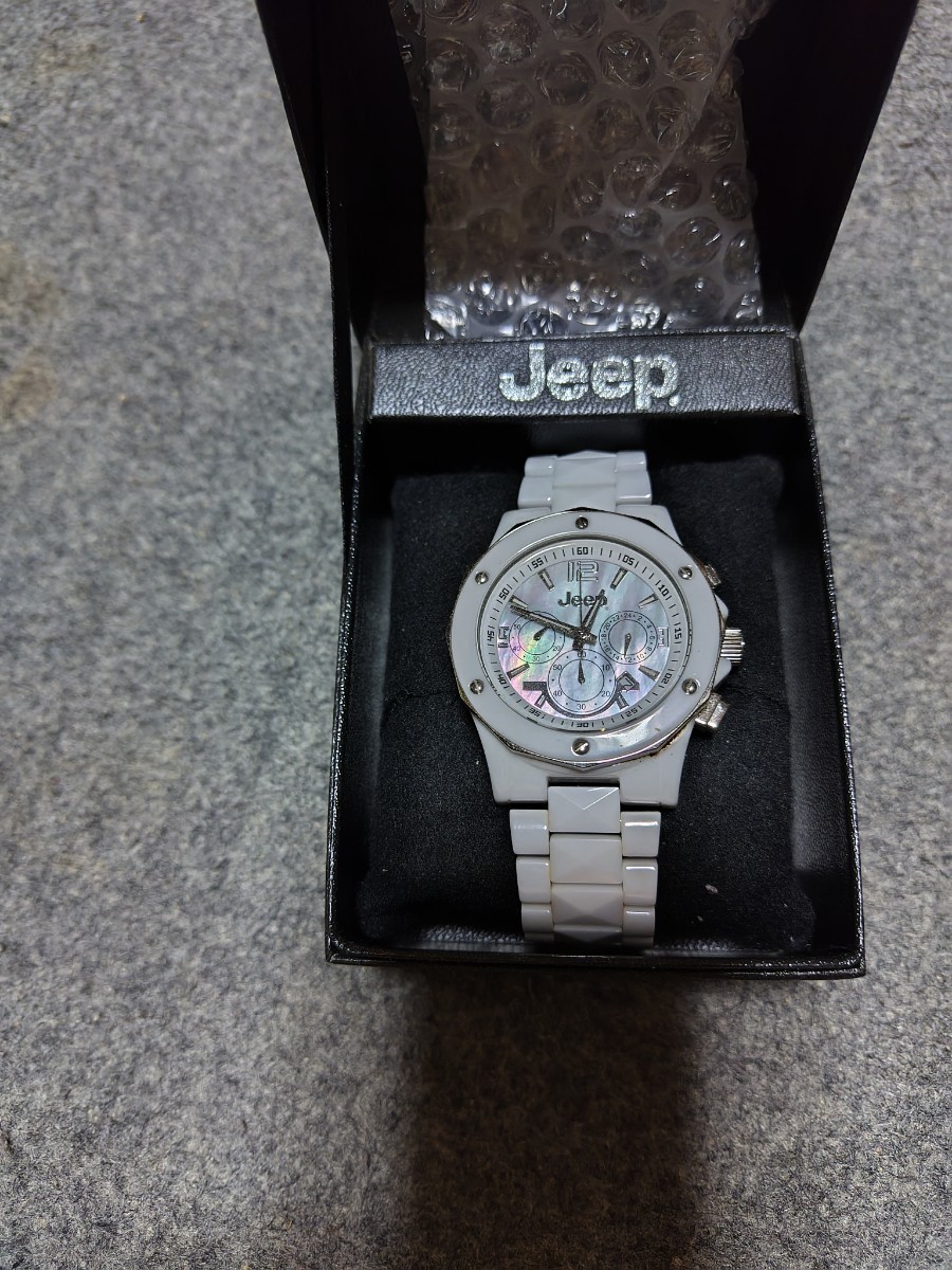 クロノグラフ ホワイト 未使用・保護フィルム付Jeep エクスベンチャー 
