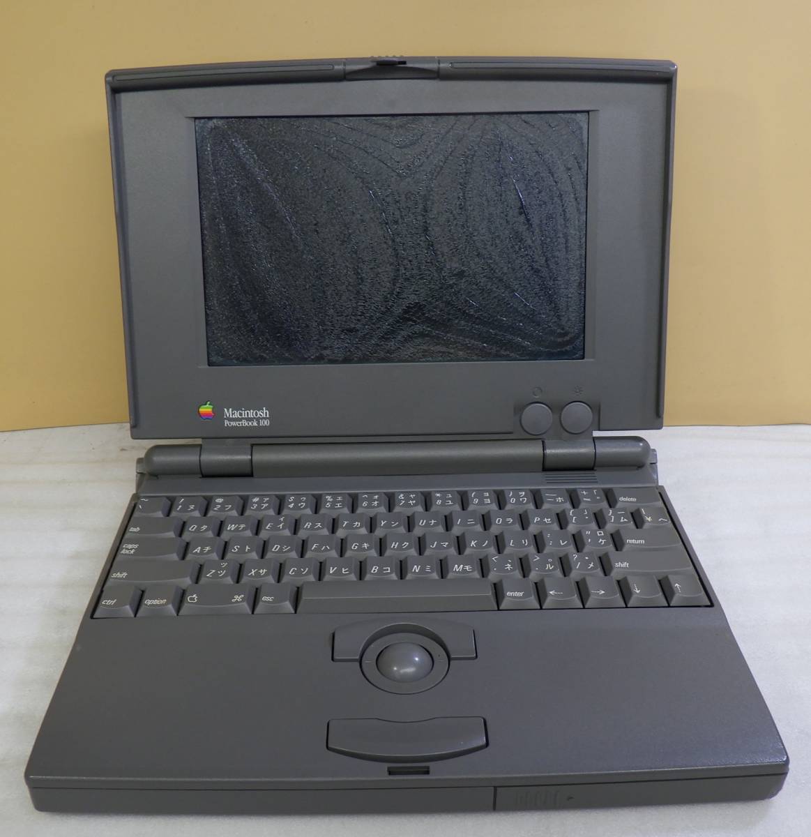 Apple PowerBook 2400c/180（ジャンク） PowerBook 2400c ジャンク