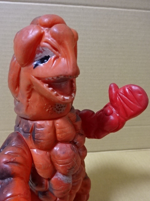 ブルマァク シュガロン・磁石Ver ソフビ 21cm 帰ってきたウルトラマン