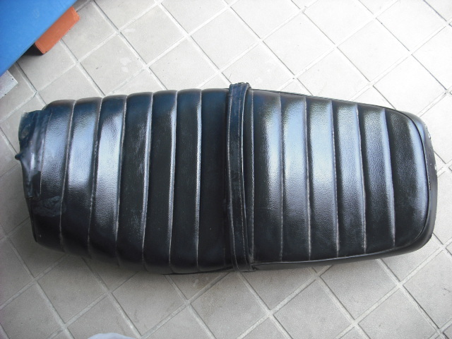 格安 XJR400 4HM ヤマハ純正シートベース　タックロールシート　