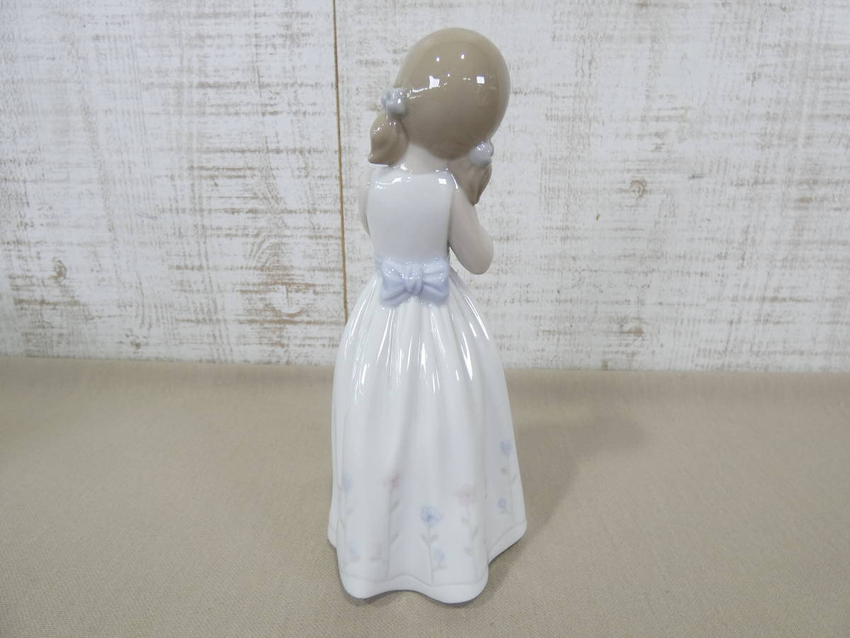 ○箱付き LLADRO リヤドロ フィギュリン 我が家のプリンセス 陶器人形 
