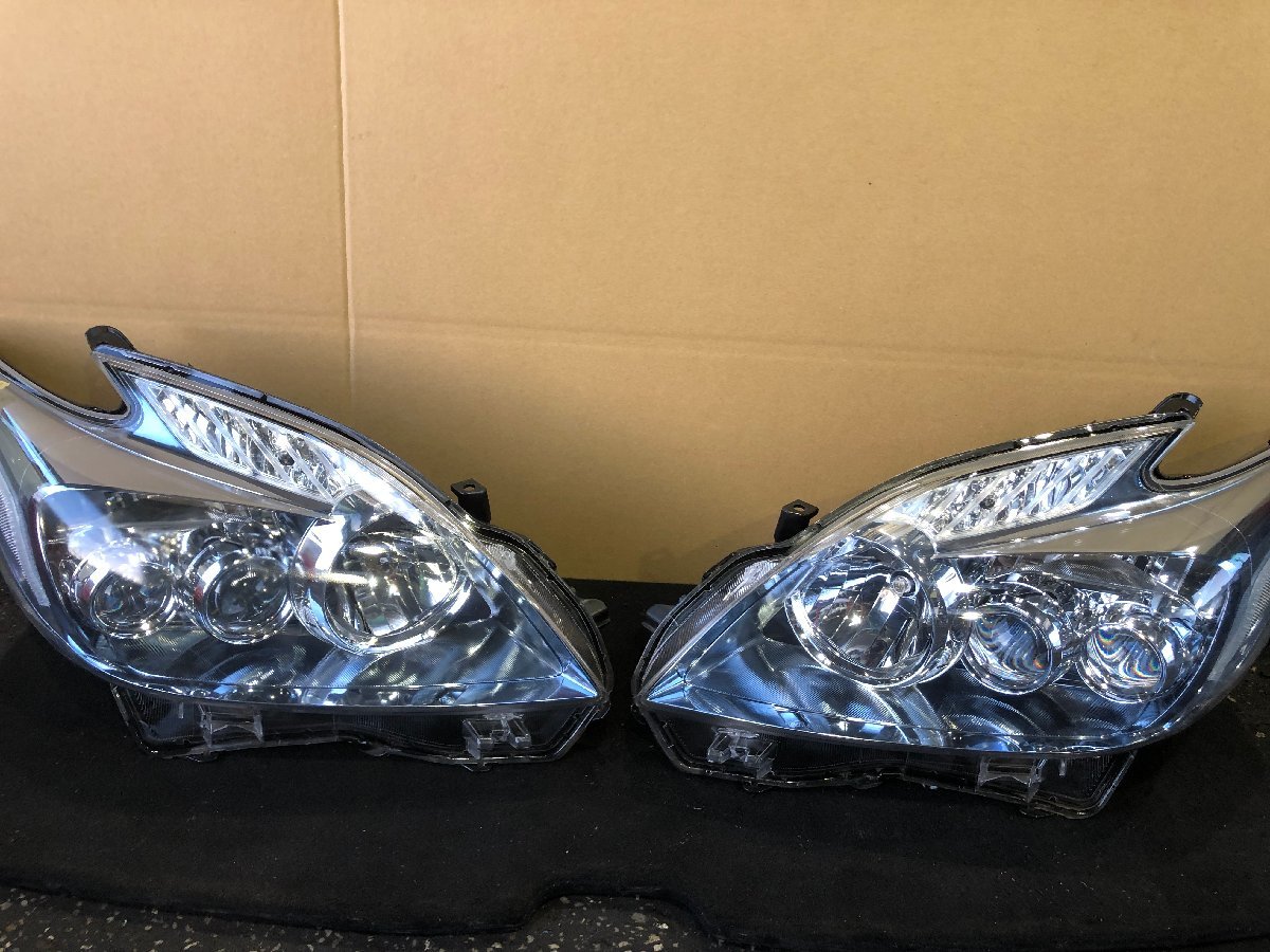 プリウス ZVW30 ヘッドライト LED 前期 純正 パーツ KOITO 47-30 右