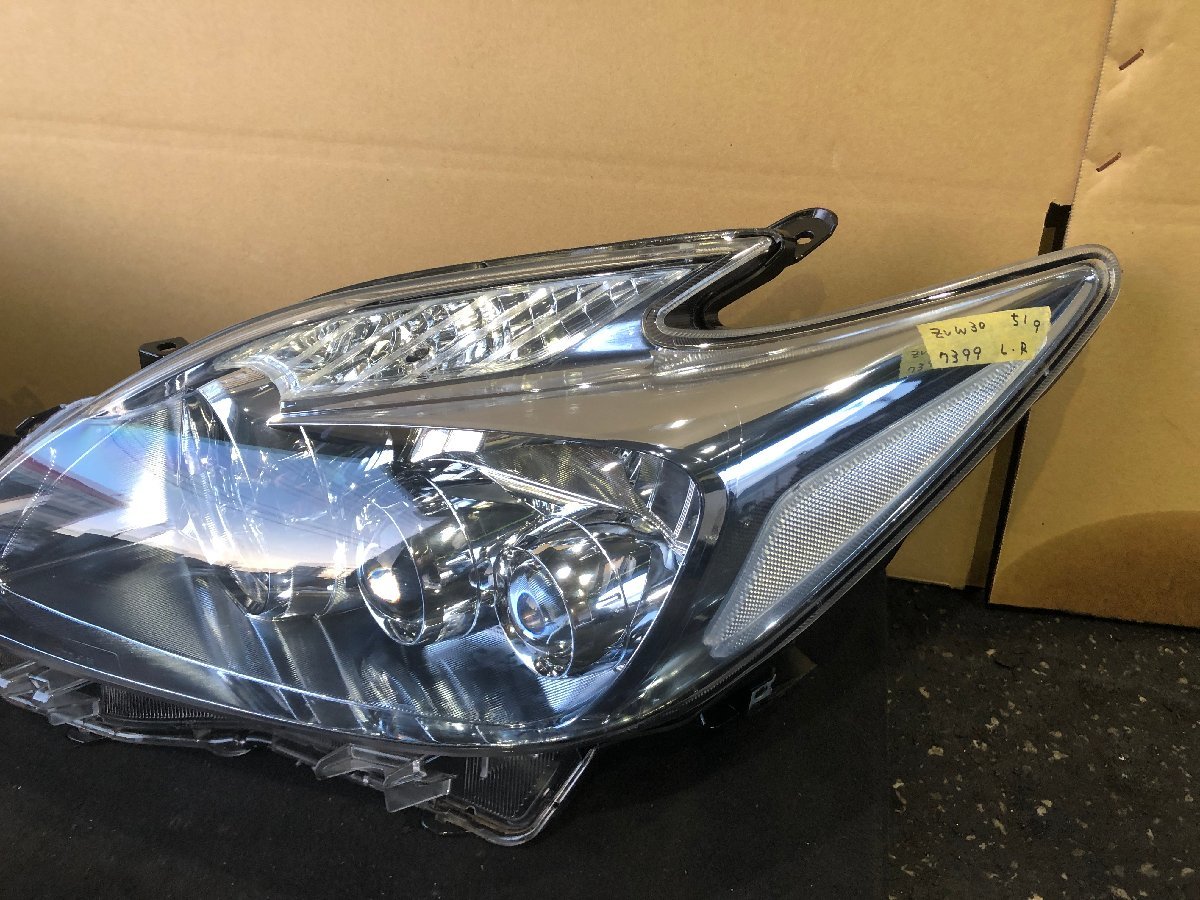 プリウス ZVW30 ヘッドライト LED 前期 純正 パーツ KOITO 47-30 右