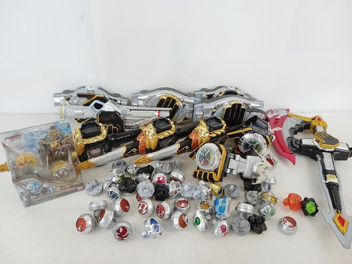 BB-1-3]仮面ライダーウィザード グッズ まとめ売り 開封済み ジャンク