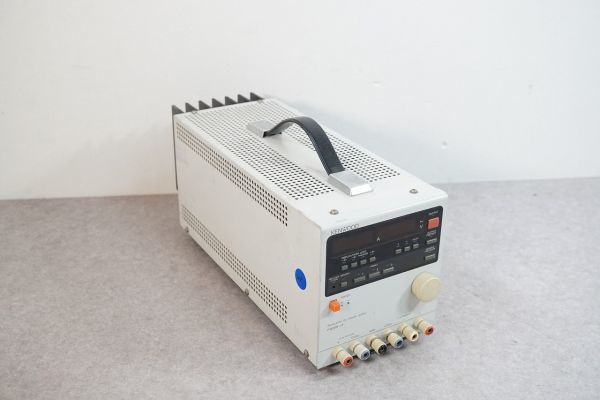 [NZ] [T196712] KENWOOD ケンウッド PWR18-1T 直流安定化電源 REGULATED DC POWER SUPPLY