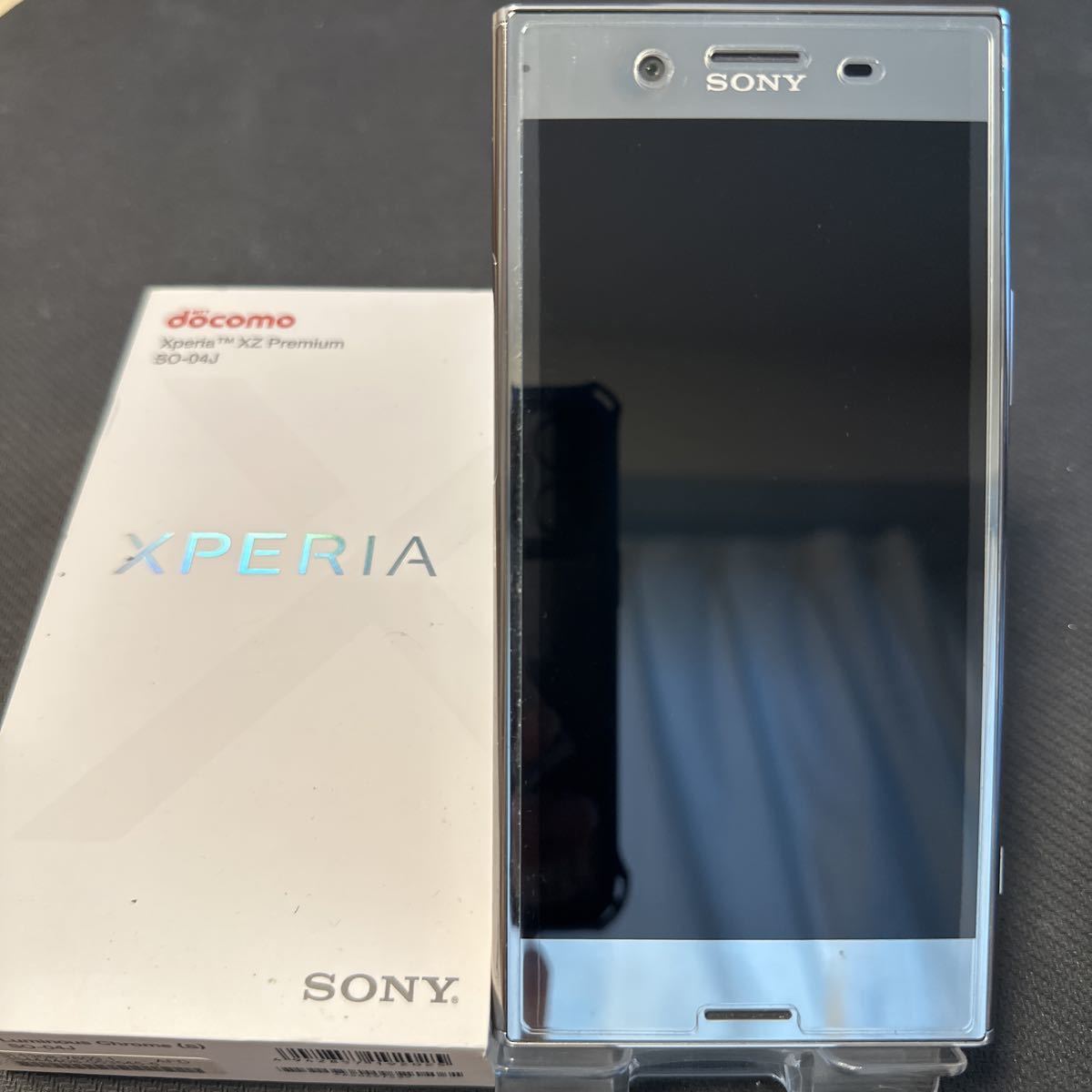 ONY Xperia XZ Premium SO-04J 64GB Luminous Chrome Simフリー
